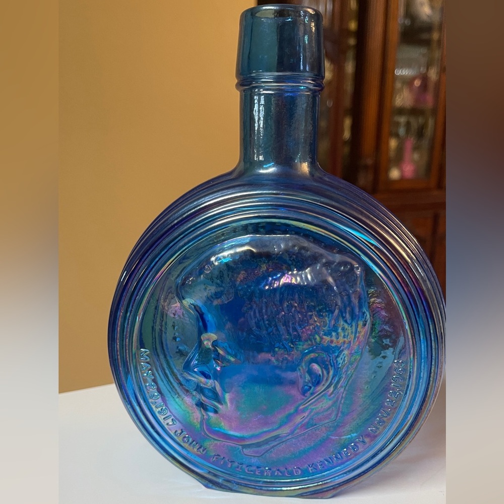 1971 WHEATON FIRST‎ EDITION JOHN F KENNEDY Presidential Blue 8" Decanter Bottle